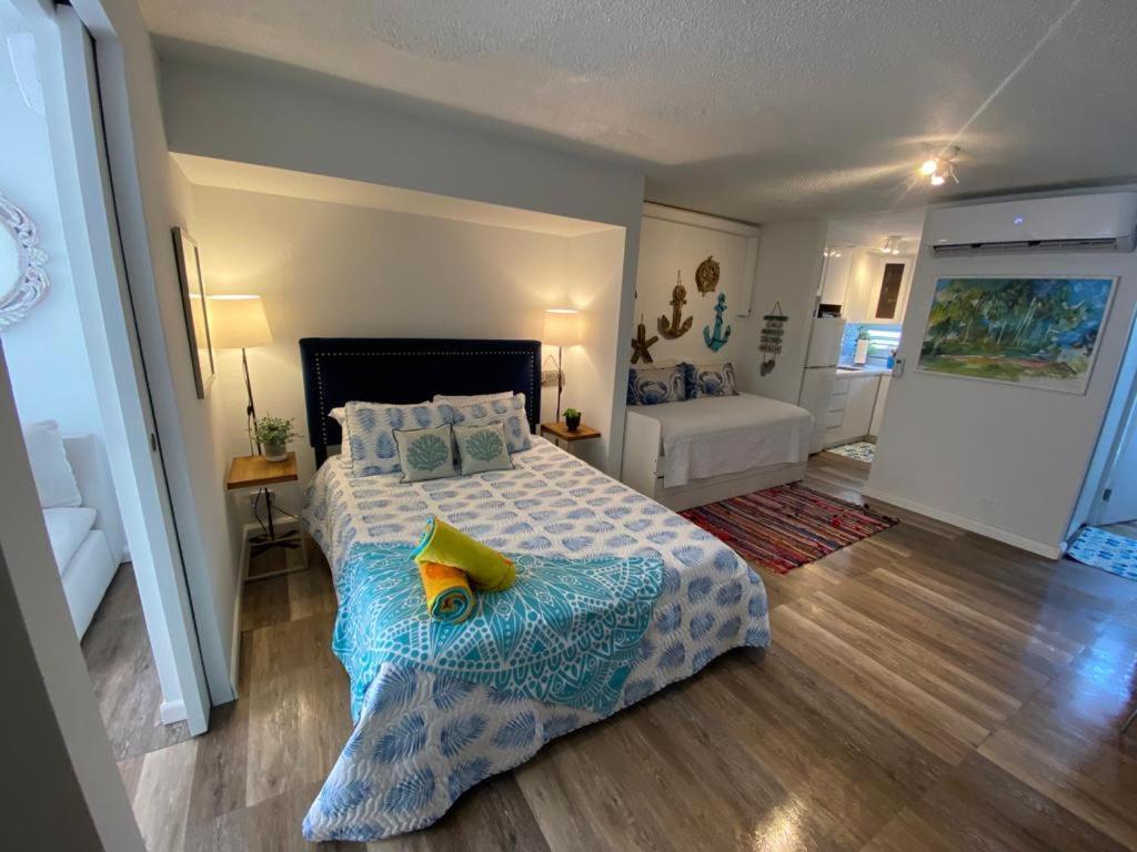 Kasa Ocean Breeze Beachfront Condo Pool San Juan Bagian luar foto